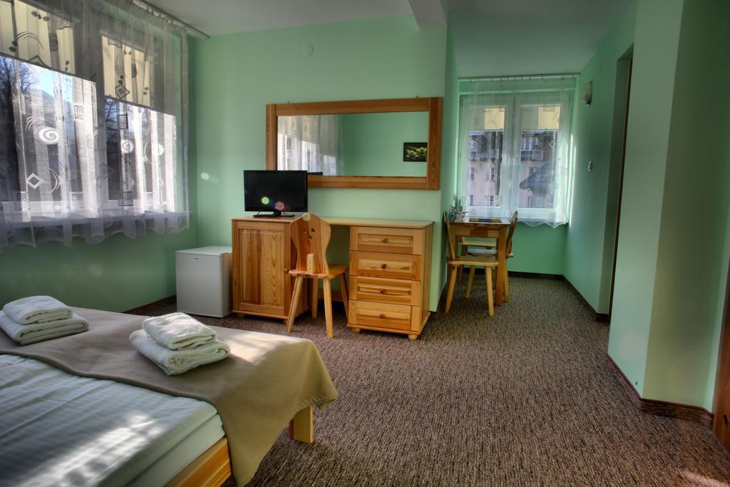 Dw Sloneczna Bed and Breakfast Zakopane Rum bild