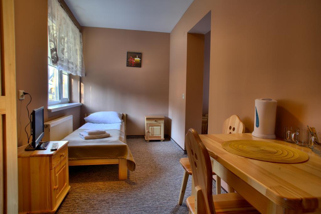Dw Sloneczna Bed and Breakfast Zakopane Rum bild